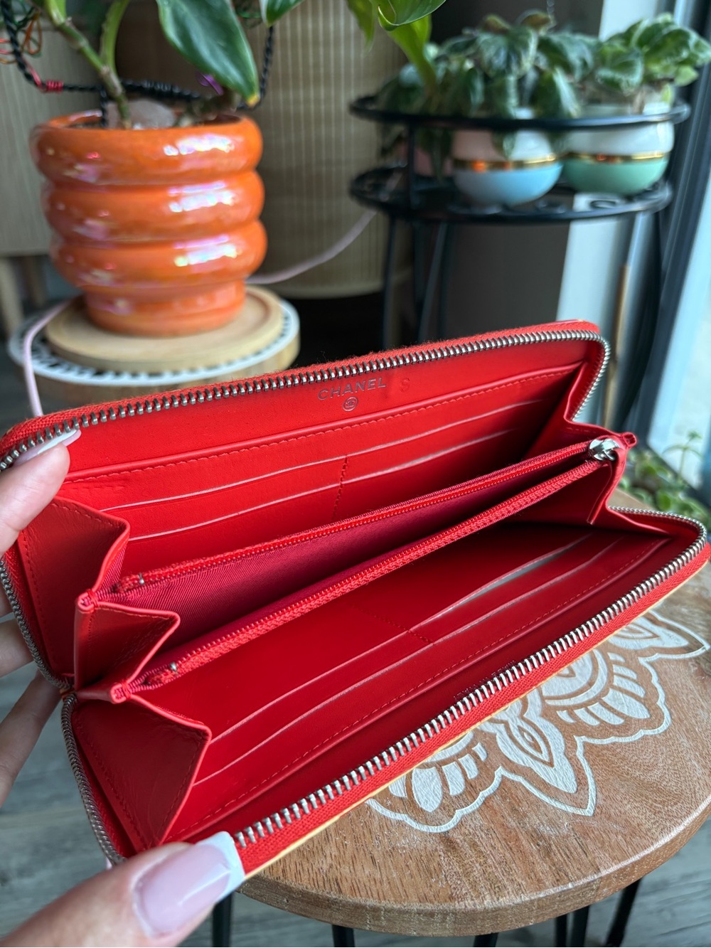 CHANEL Red and Cream Striped Zip Wallet - Picture 5 of 9